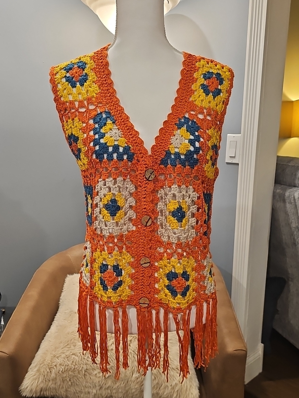 Umgee Orange Crochet Fringe Vest with Multicolor Squares L NWT - Picture 4 of 11